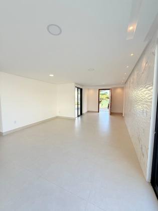 (MR) VENDA CASA - COND. ALPHAVILLE