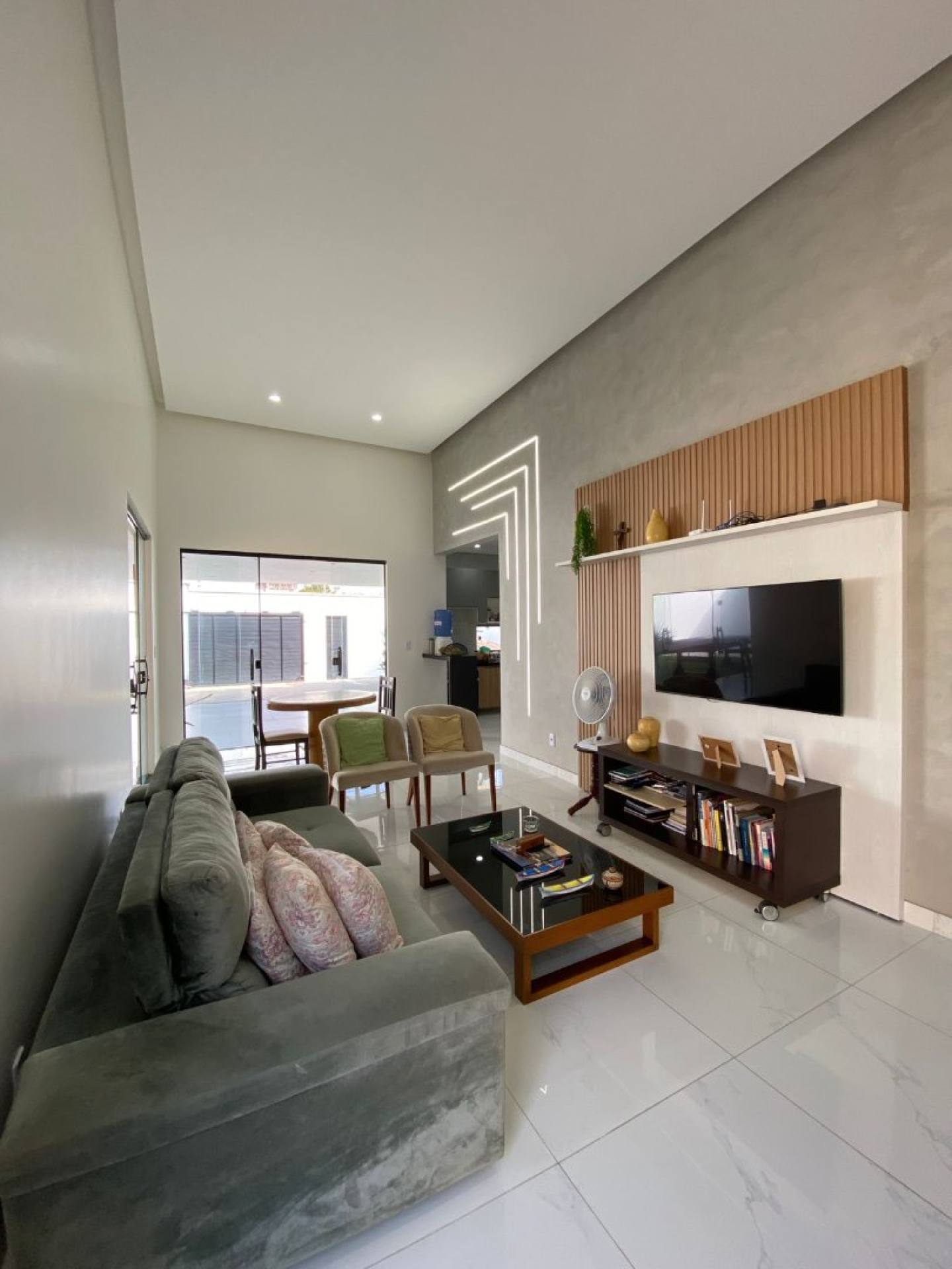 (P) VENDA CASA SOLTA - ARAÇAGY