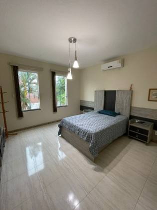 (MR) VENDA CASA SOLTA - ARAÇAGY