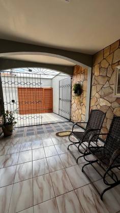 (MR) VENDA CASA SOLTA DUPLEX - RECANTO DO VINHAIS