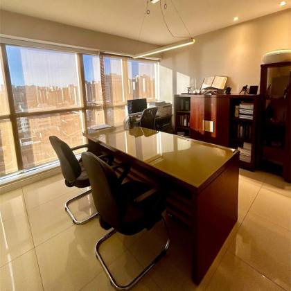 (MR) EDF. OFFICE TOWER