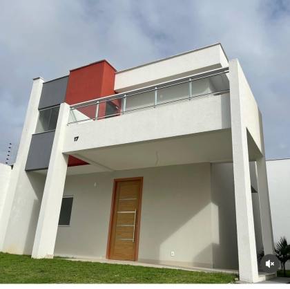 (MR) Casa Duplex no Araçgy