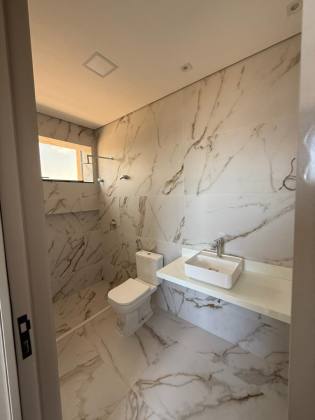 (MR) VENDA CASA - COND. DAMHA ARAÇAGY