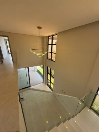 (MR) VENDA CASA - COND. DAMHA ARAÇAGY