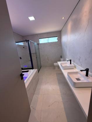 (MR) VENDA CASA - COND. DAMHA ARAÇAGY