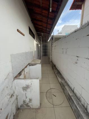 LOCAÇÃO (MR) - PONTO COMERCIAL NO RENASCENÇA 2