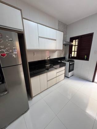 (MR) VENDA CASA - COND. AVALON