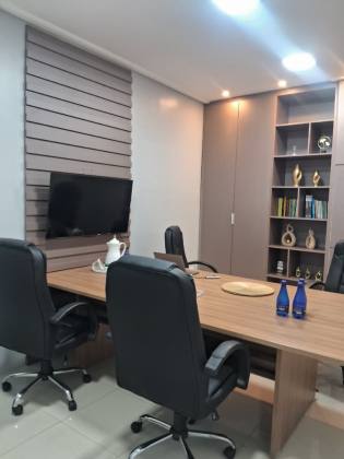 MR - SALA COMERCIAL VINICIUS DE MORAES