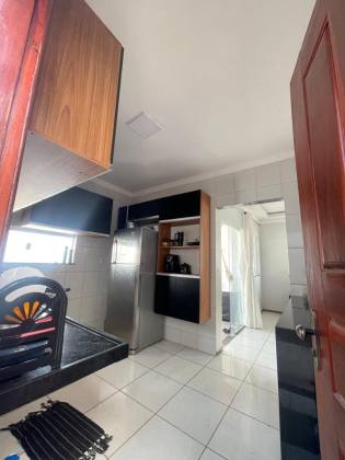 (MR) VENDA CASA - COND. AMARAL DE MATOS