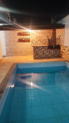 (MR) VENDA CASA - COND. AMARAL DE MATOS