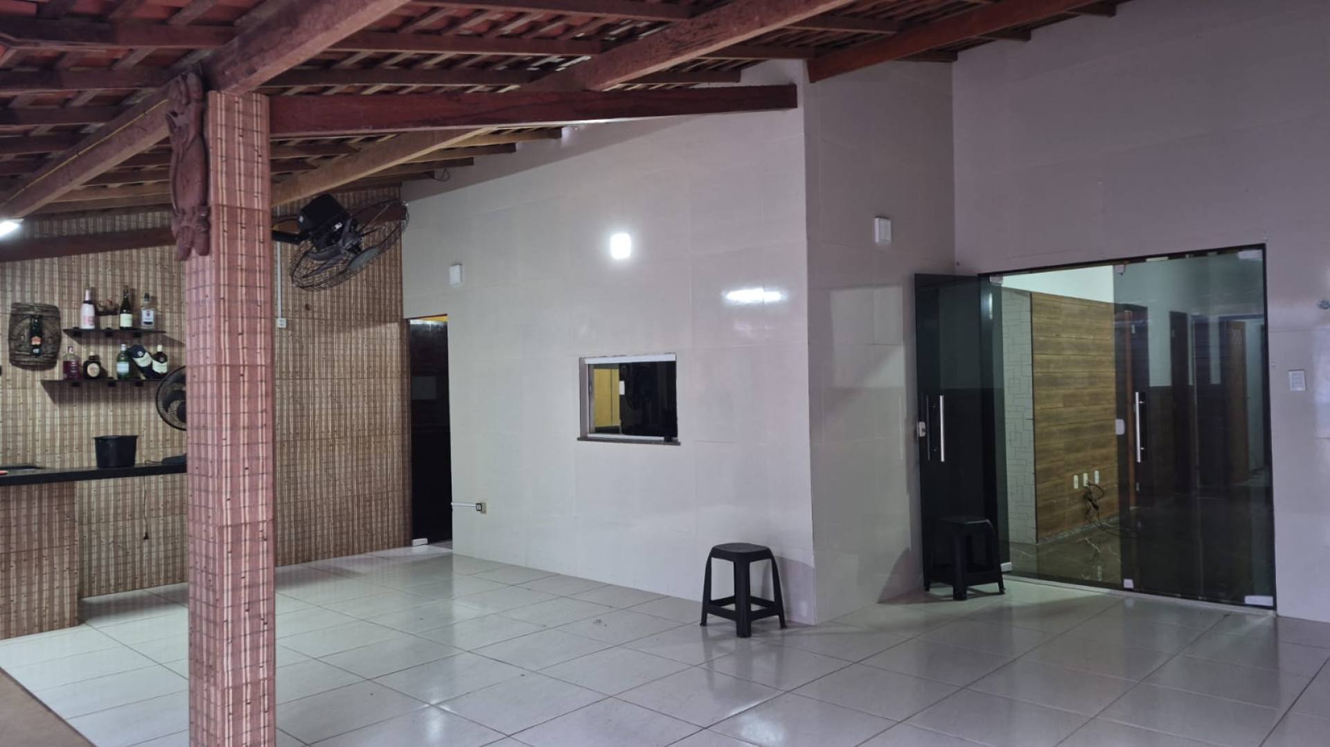 (MR) VENDA CASA - COND. AMARAL DE MATOS