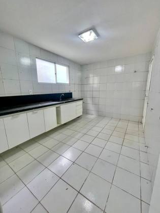 (MR) VENDA CASA - COND. GRAN PARK