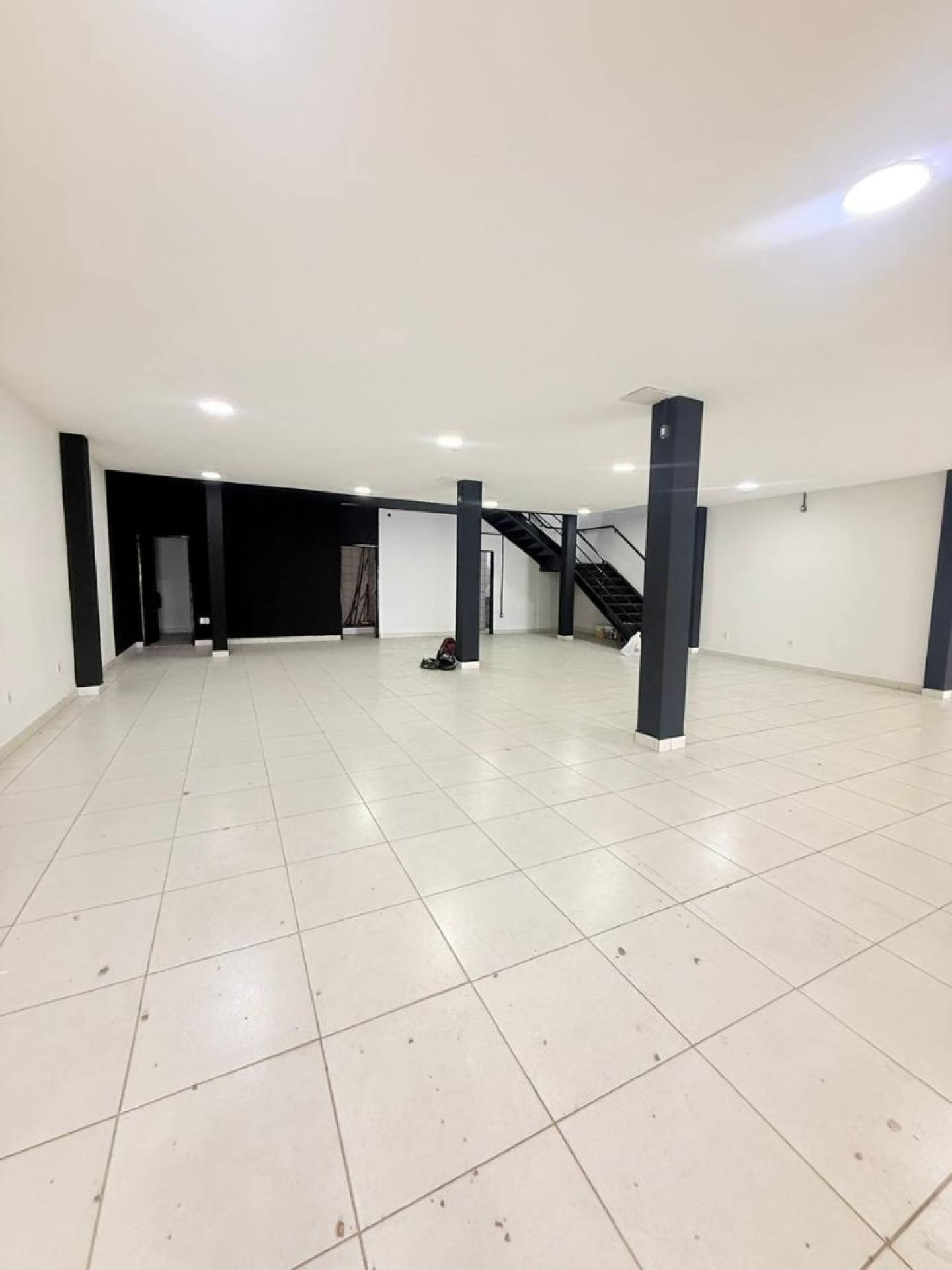 (MR) LOCAÇÃO SALA COMERCIAL - COHAB
