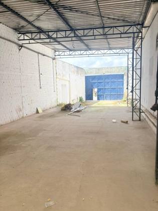 (MR) LOCAÇÃO GALPÃO - ARAÇAGY