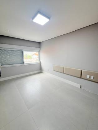 (MR) VENDA CASA ALTO PADRÃO - CALHAU