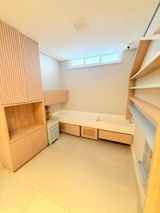 (MR) VENDA CASA ALTO PADRÃO - CALHAU