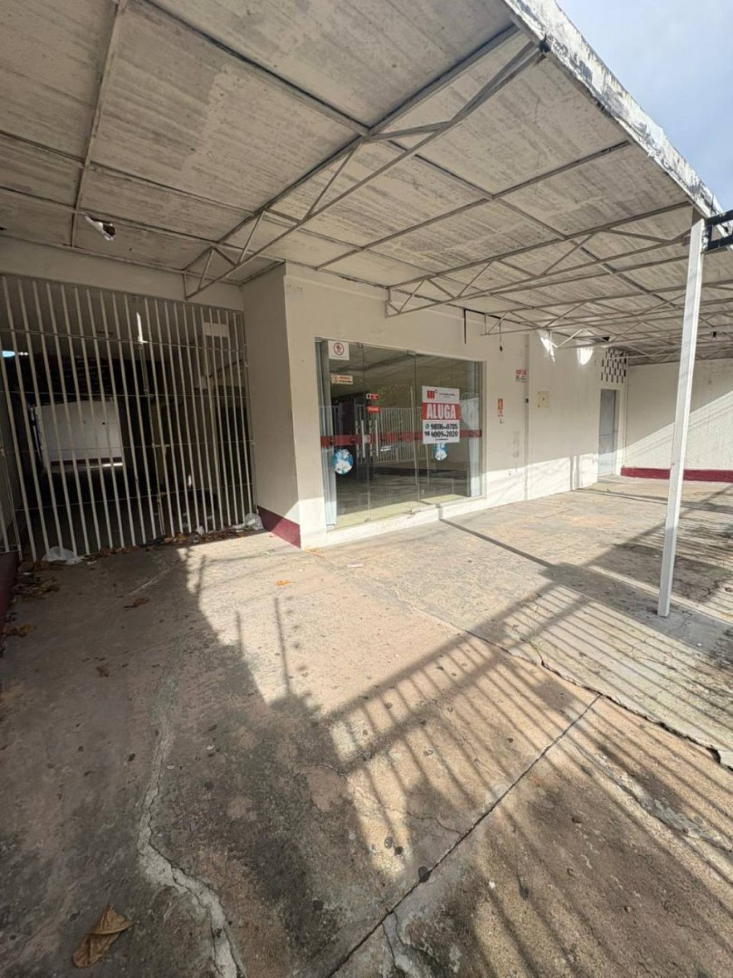 (MR)  CASA COMERCIAL - RENASCENÇA