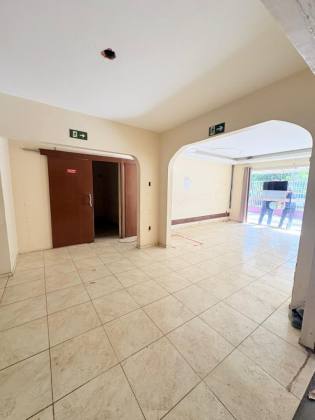 (MR)  CASA COMERCIAL - RENASCENÇA