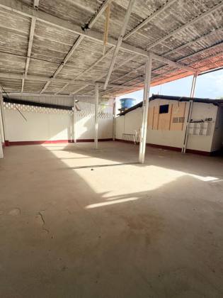 (MR)  CASA COMERCIAL - RENASCENÇA