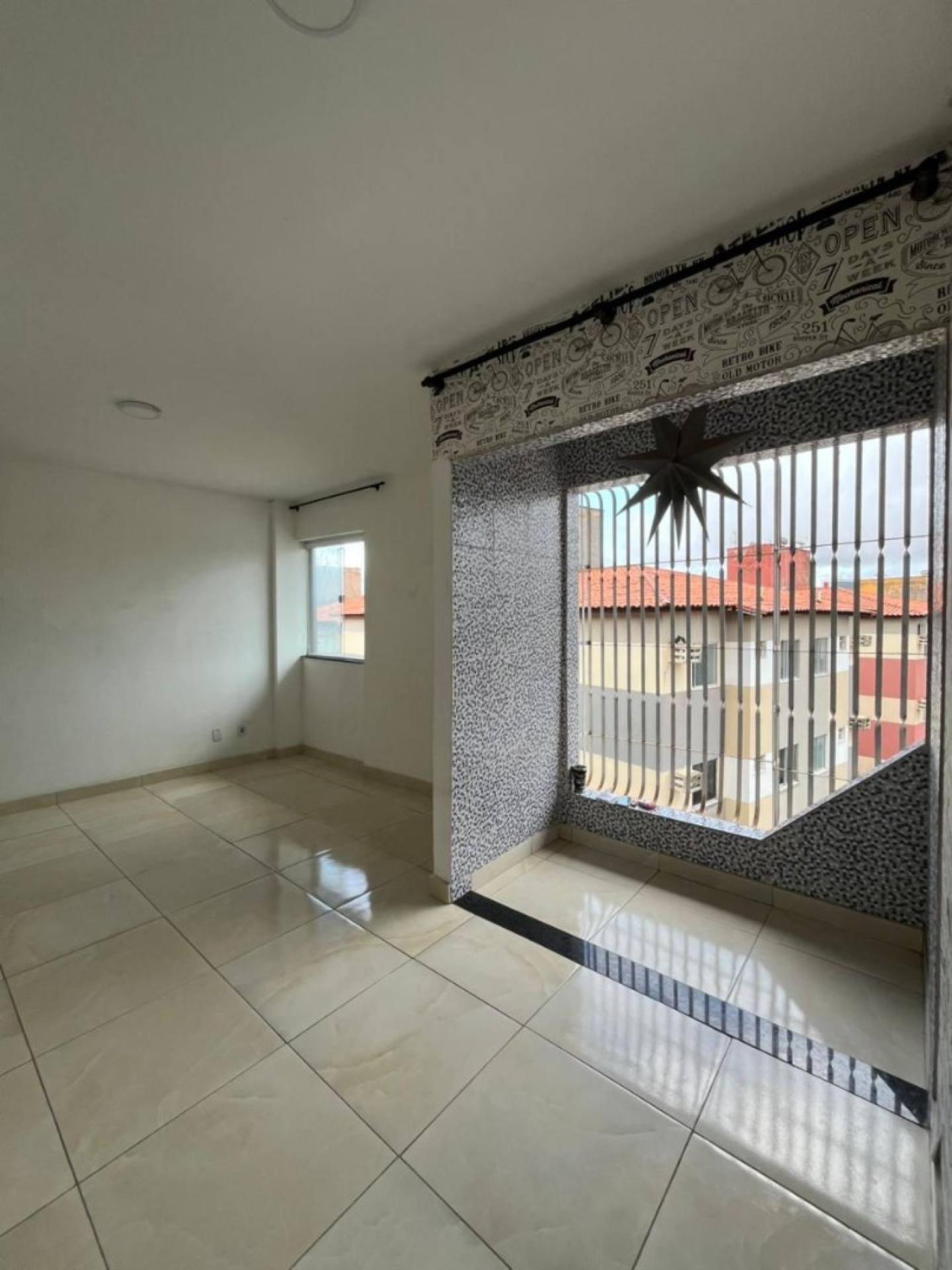 (MR) VENDA CASA - COND. QUINTAS DOS SOL