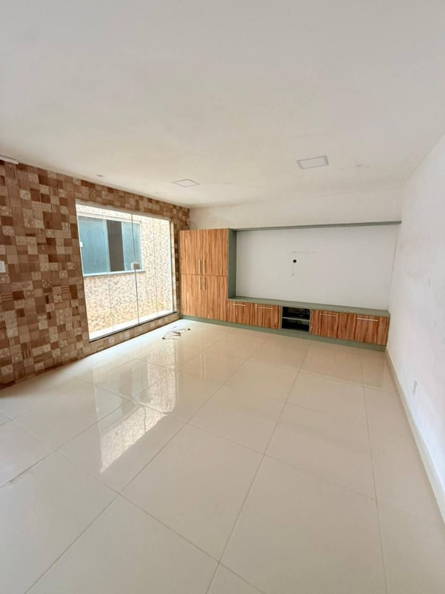 (MR) VENDA CASA SOLTA - COHATRAC 4