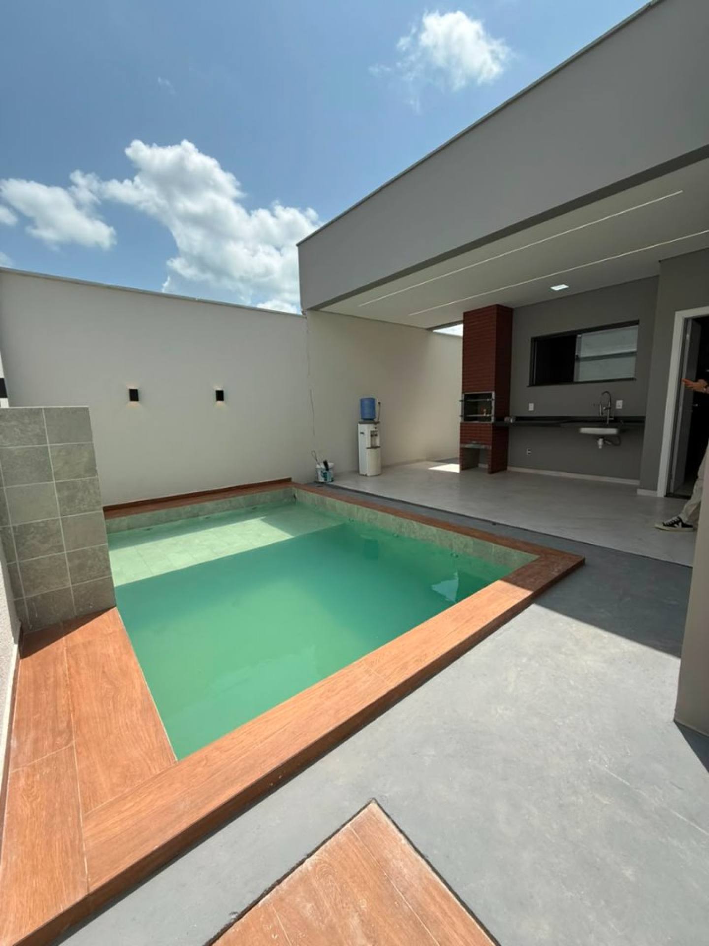 (MR) VENDA - CASA TERREA NO ARAÇAGY