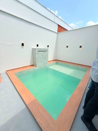 (MR) VENDA - CASA TERREA NO ARAÇAGY