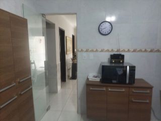 CASA EM PAU AMARELO 