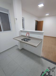 Seu Novo Lar de Revista: Reformado, Moderno e em Condomínio Clube!