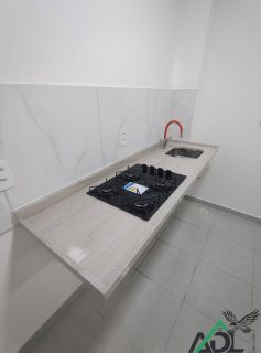 Seu Novo Lar de Revista: Reformado, Moderno e em Condomínio Clube!