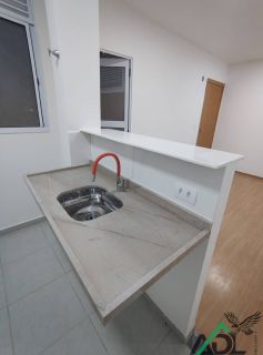 Seu Novo Lar de Revista: Reformado, Moderno e em Condomínio Clube!