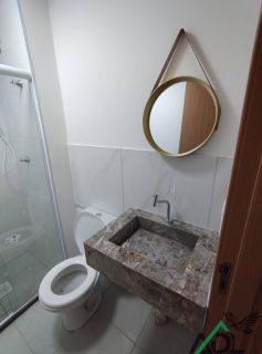 Seu Novo Lar de Revista: Reformado, Moderno e em Condomínio Clube!