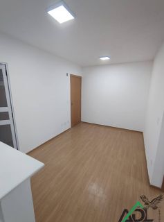 Seu Novo Lar de Revista: Reformado, Moderno e em Condomínio Clube!