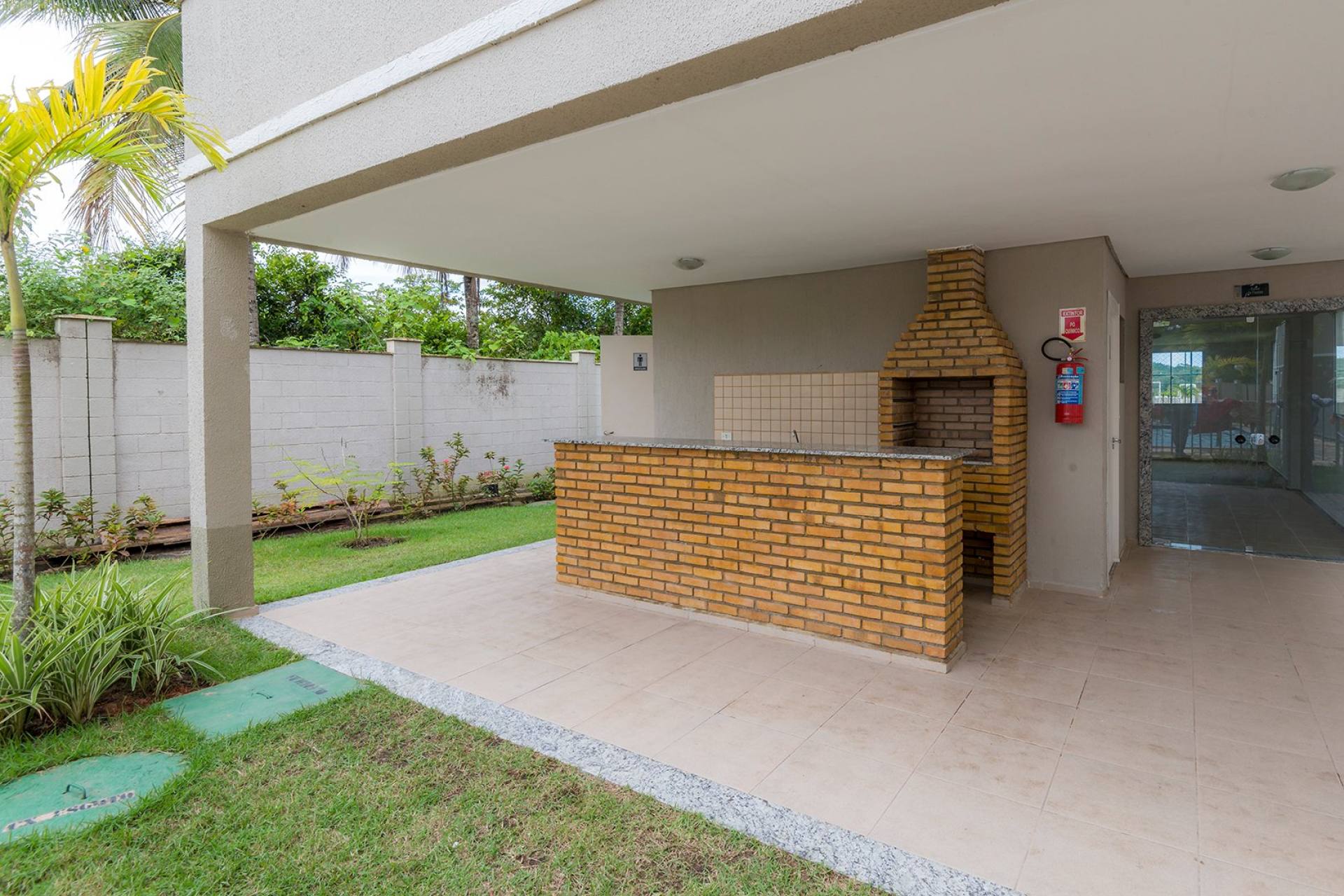 OPORTUNIDADE IMPERDÍVEL — APARTAMENTO EM CONDOMÍNIO CLUBE!