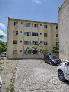 Apartamento 2 quartos no condomínio Pau Amarelo na Costa Azul