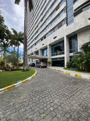 Exclusividade em Muro Alto: Flat de Alto Padrão Totalmente Mobiliado e Pronto para Curtir o Paraíso