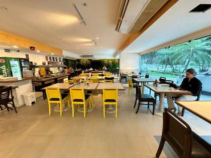 Exclusividade em Muro Alto: Flat de Alto Padrão Totalmente Mobiliado e Pronto para Curtir o Paraíso