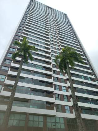Seu Refúgio Urbano: Apartamento com Vista Privilegiada e Condomínio Clube Completo!