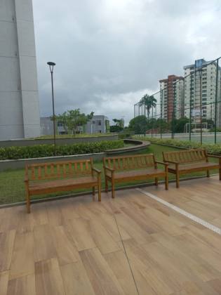 Seu Refúgio Urbano: Apartamento com Vista Privilegiada e Condomínio Clube Completo!