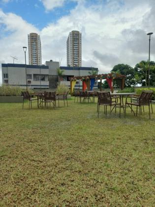 Seu Refúgio Urbano: Apartamento com Vista Privilegiada e Condomínio Clube Completo!