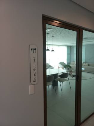 Seu Refúgio Urbano: Apartamento com Vista Privilegiada e Condomínio Clube Completo!