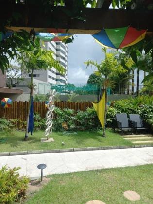 Seu Refúgio Urbano: Apartamento com Vista Privilegiada e Condomínio Clube Completo!