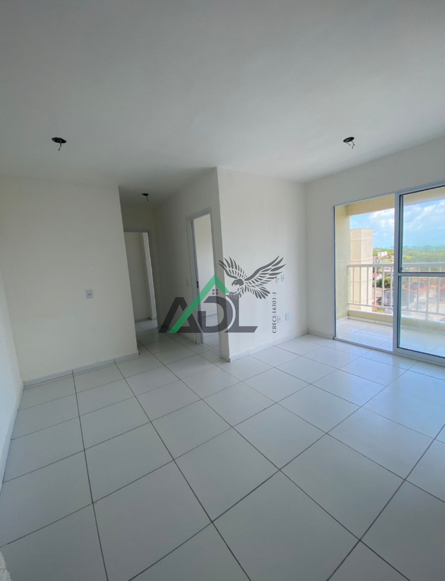 Aluga-se Apartamento 2 quartos em Pau Amarelo condomínio Vila Dourada