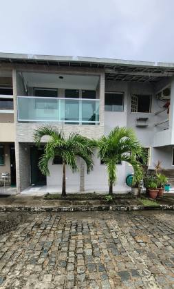 Casa Duplex Mobiliada a venda em Maria Farinha