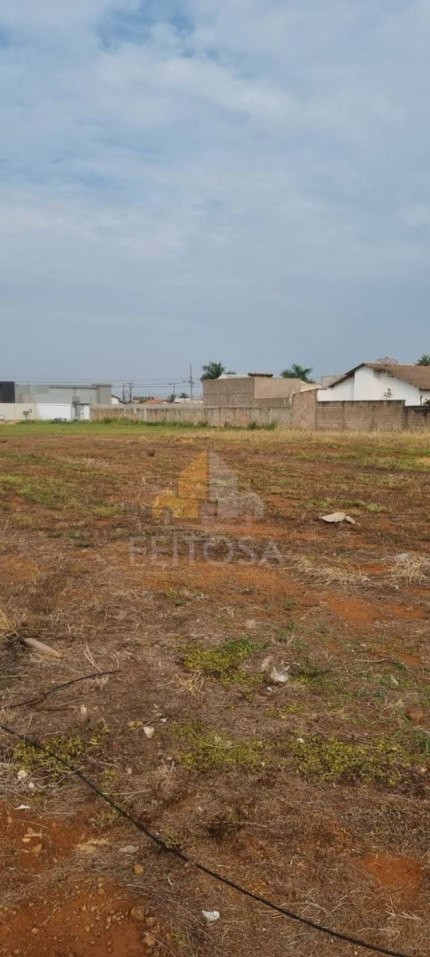 TERRENO QUITADO DISPONIVEL PARA VENDO NO BAIRRO OLENKA