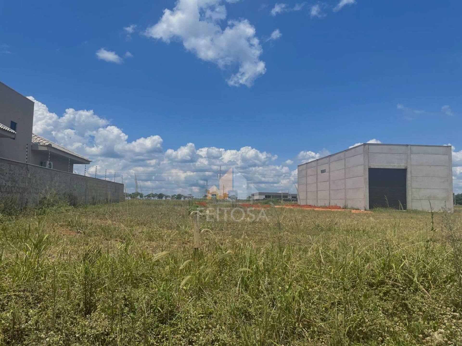 TERRENO DISPONIVEL PARA VENDA NO BAIRRO MILÃO