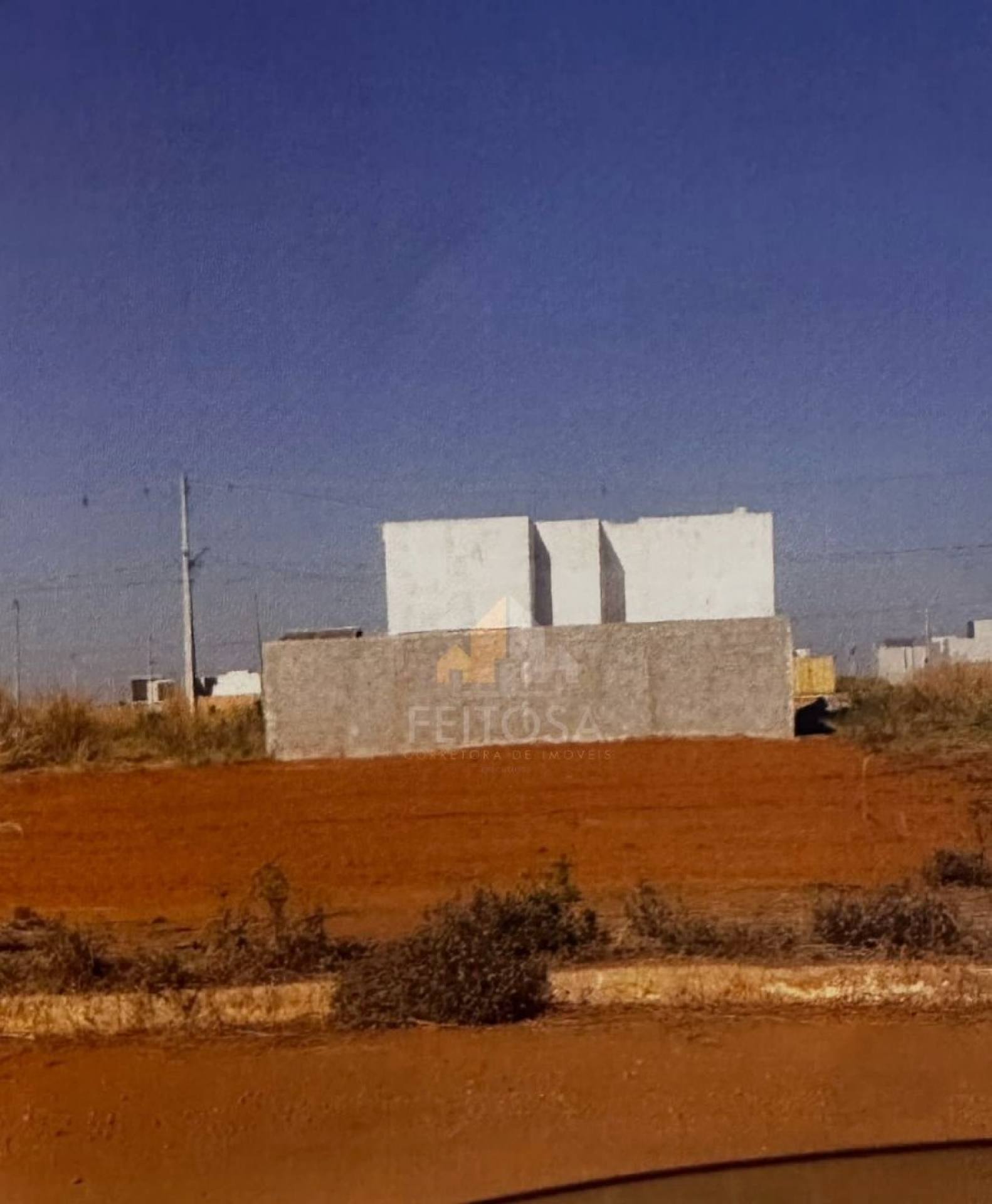 LOTE QUITADO E PRONTO PARA CONSTRUIR DISPONIVEL PARA VENDA