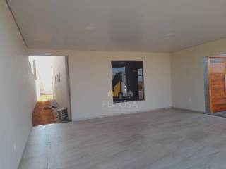 IMÓVEL COM ACABAMENTOS DE ALTO PADRÃO DISPONÍVEL VENDA NO BAIRRO JARDIM MILÃO