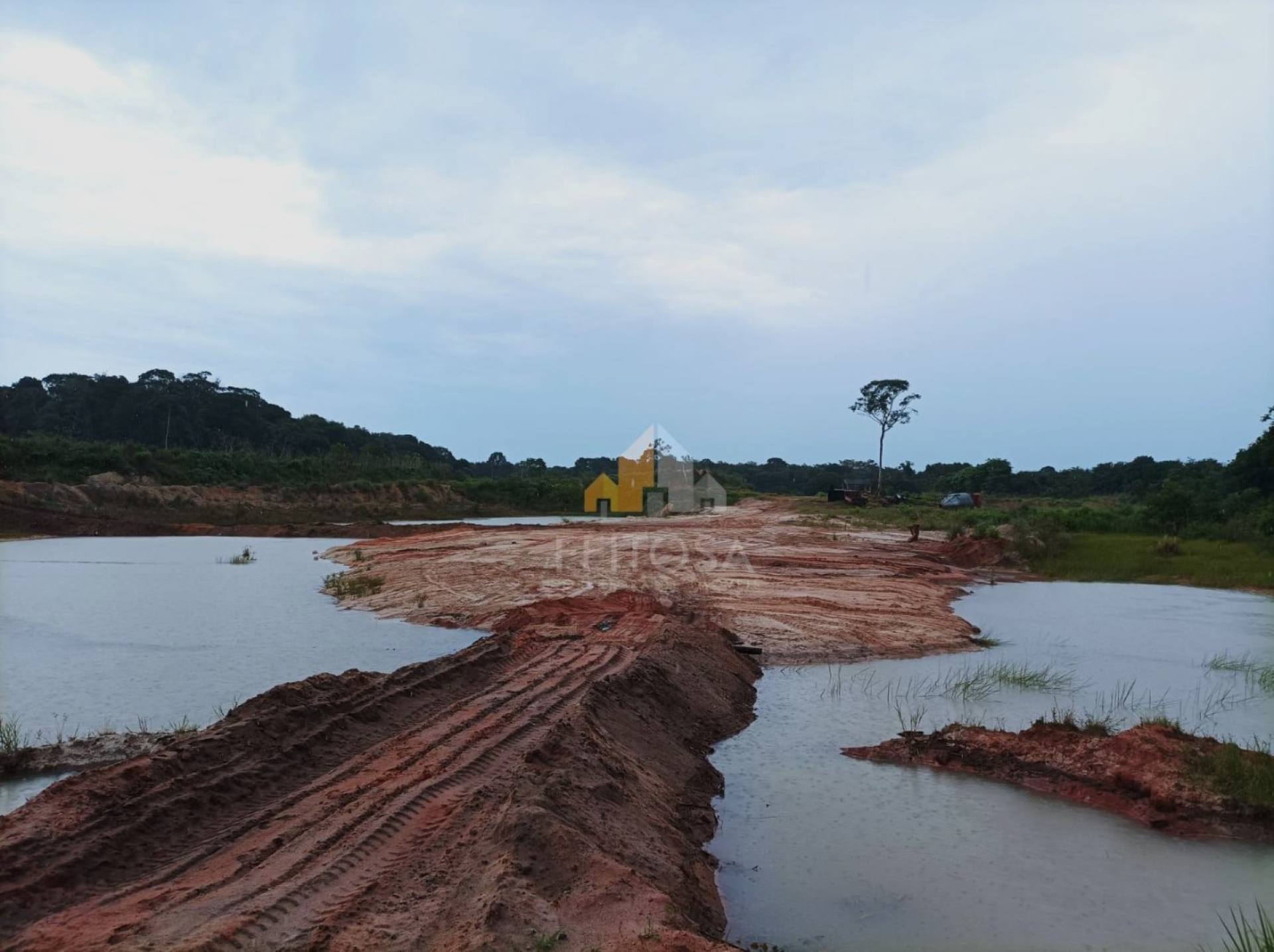 CHÁCARA DISPONÍVEL PARA VENDA A 5 KM DA CIDADE DE NOVA MUTUM