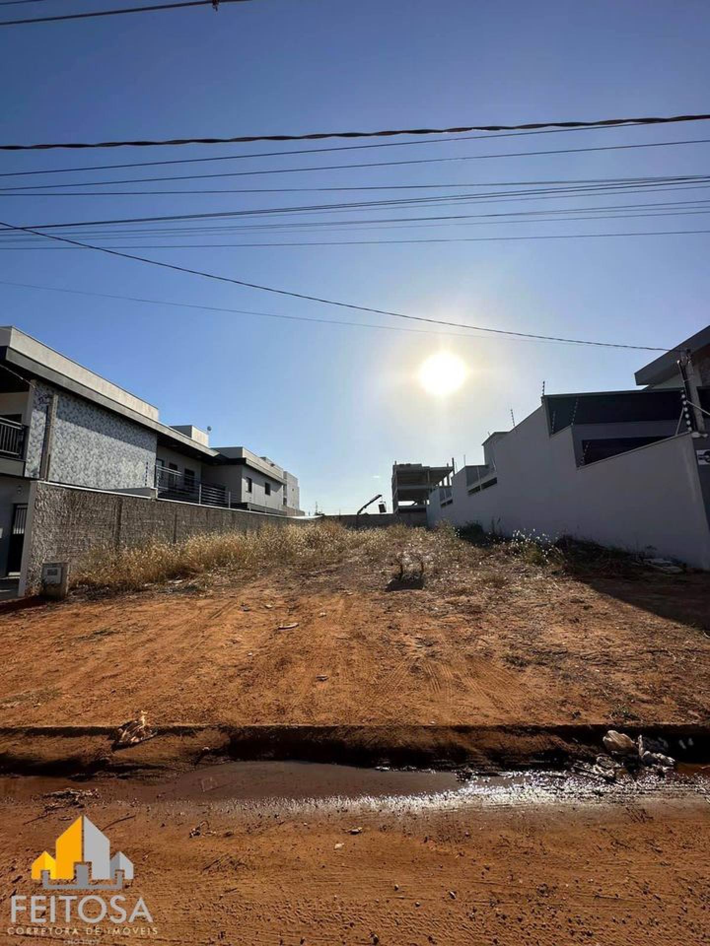 LOTE DISPONÍVEL NO PARQUE DOS INGÁS